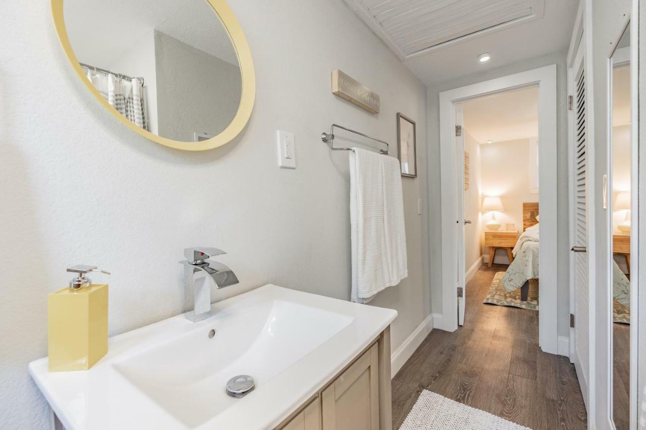 The Urban Nest Hotell Tampa Eksteriør bilde